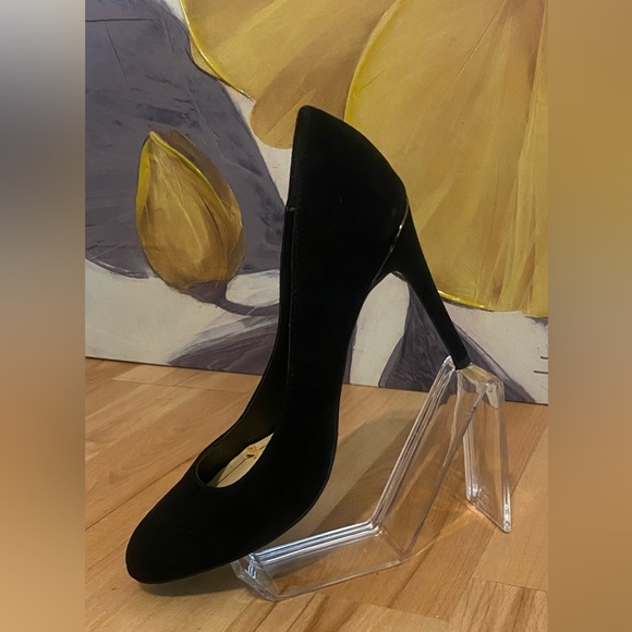 👠✨3 for $45 Circus by Sam Edelman Suede Almond Toe Pump. Color: Black. Size: 7M - Picture 3 of 9